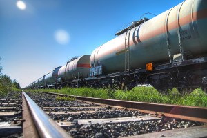 Oil and fuel transportation tank cars