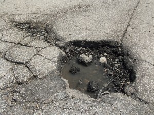 pothole 