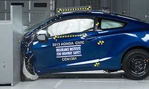 The 2013 Honda Civic, in both the 2-door and 4-door versions, earns a good rating in the small overlap front test. Photo: IIHSI