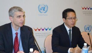 (from left) Dr. Milan Simic, AIR Worldwide, and Jerry Velasquez, UNISDR, briefing the media on a new study on economic losses from natural disasters at the World Conference on Disaster Risk Reduction in Sendai, Japan. (Photo: UNISDR)