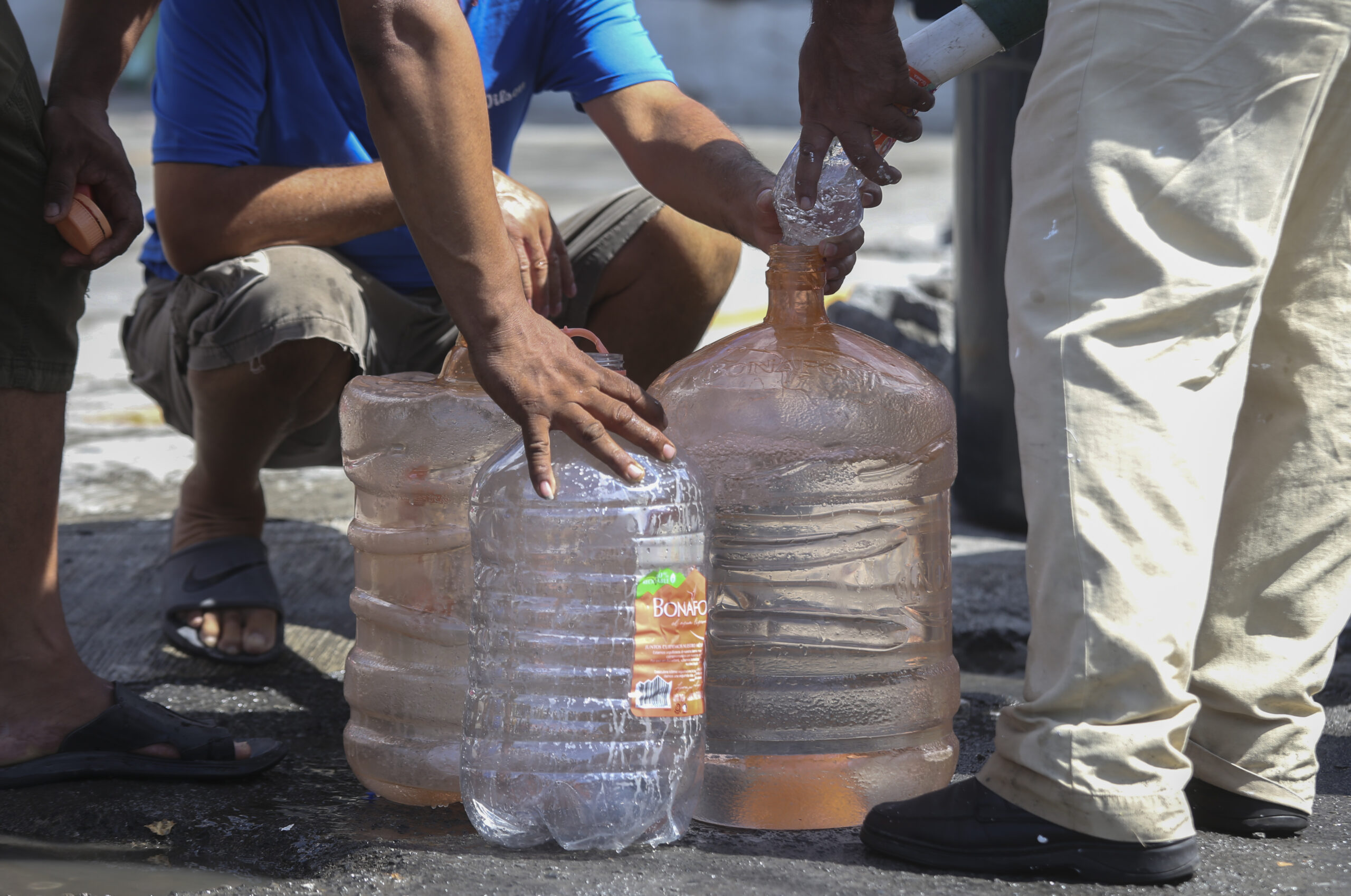 monterrey-suffers-weeks-long-water-cutoff-amid-drought