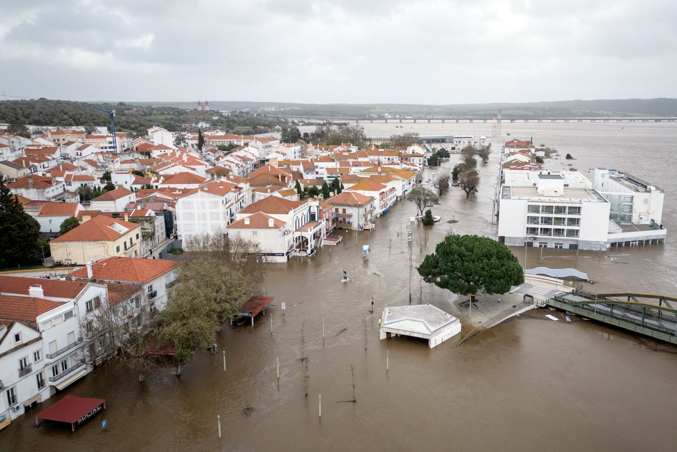 Portugal Rolls Out $2.9 Billion Aid as Deadly Flooding Spreads