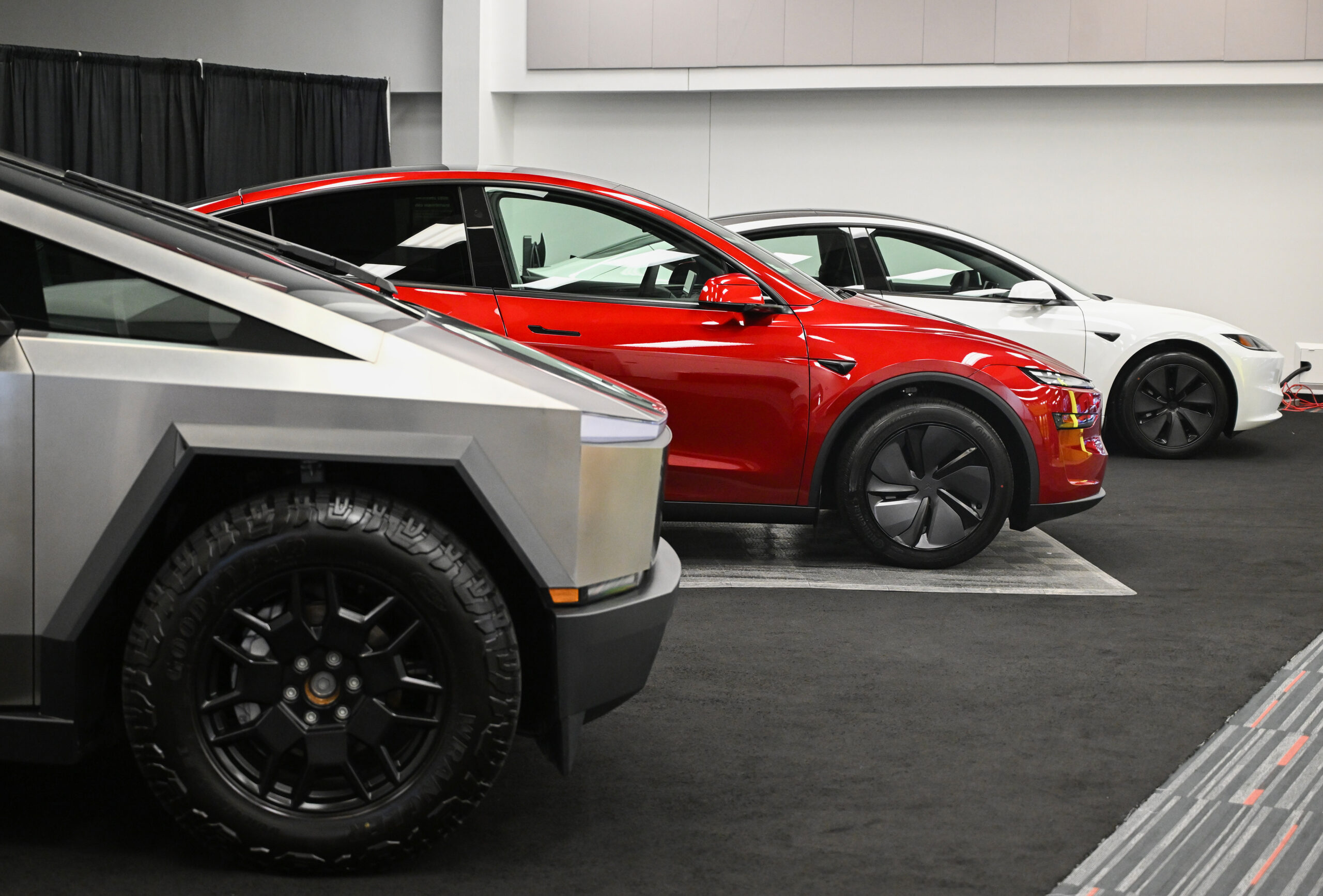 Tesla Faces Declining Sales And Market Share