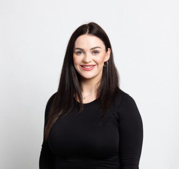 image of Jenna Earnshaw