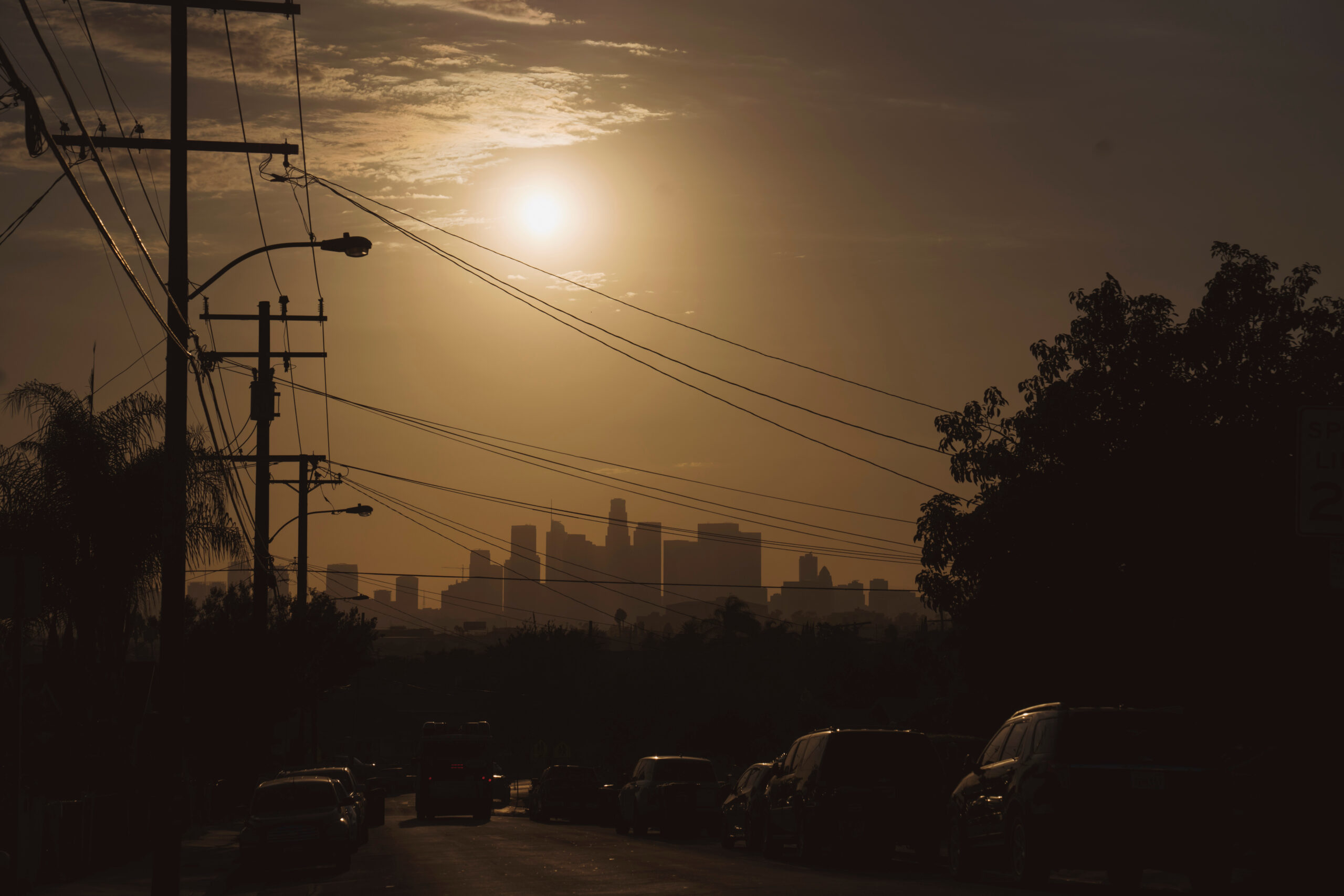 Los Angeles Heat Builds Ahead of Hot Spell Across US Southwest