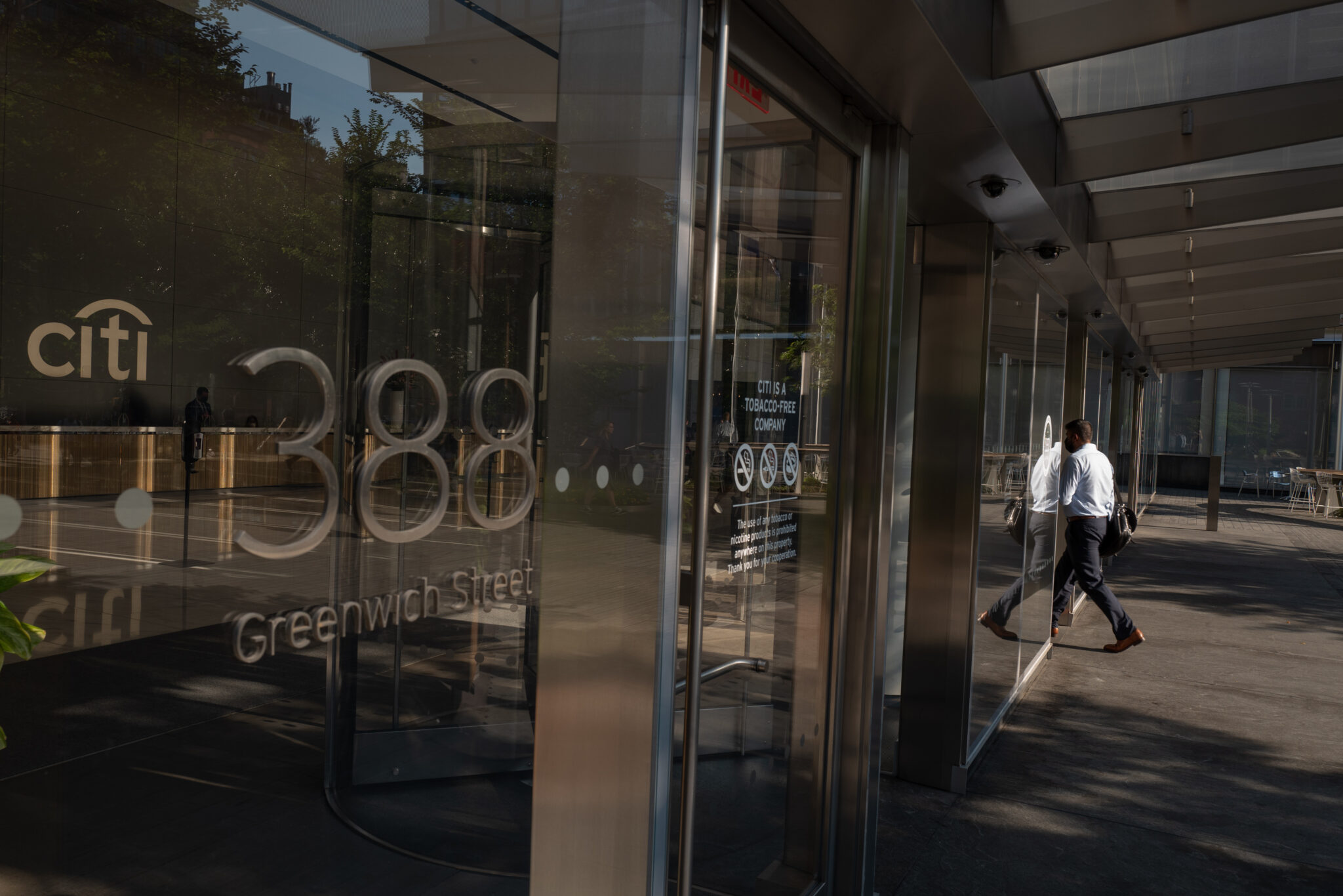 Citigroup Settles $70 Million Trade-Loss Suit With Loomis Sayles